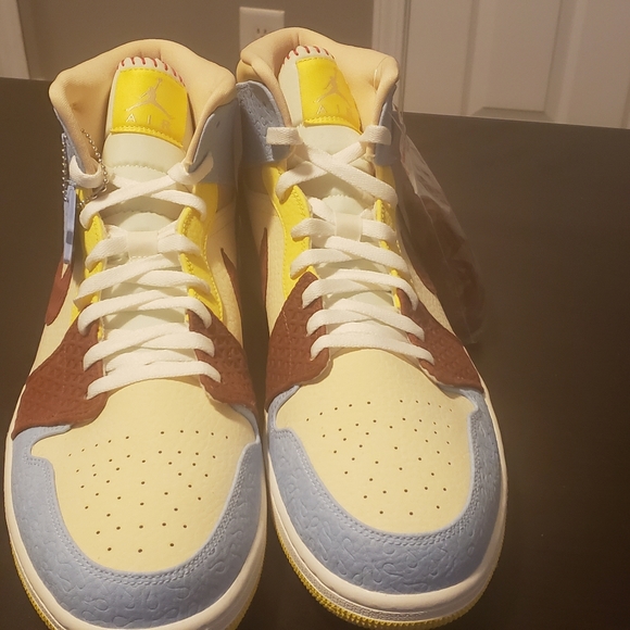 Jordan\'s sizes 15 and 16 main image 8